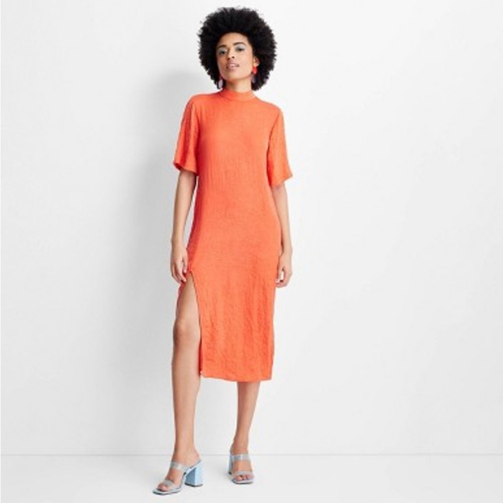 Short Sleeve Mock Neck Midi Dress